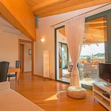 아파트 Corte Garda Sole